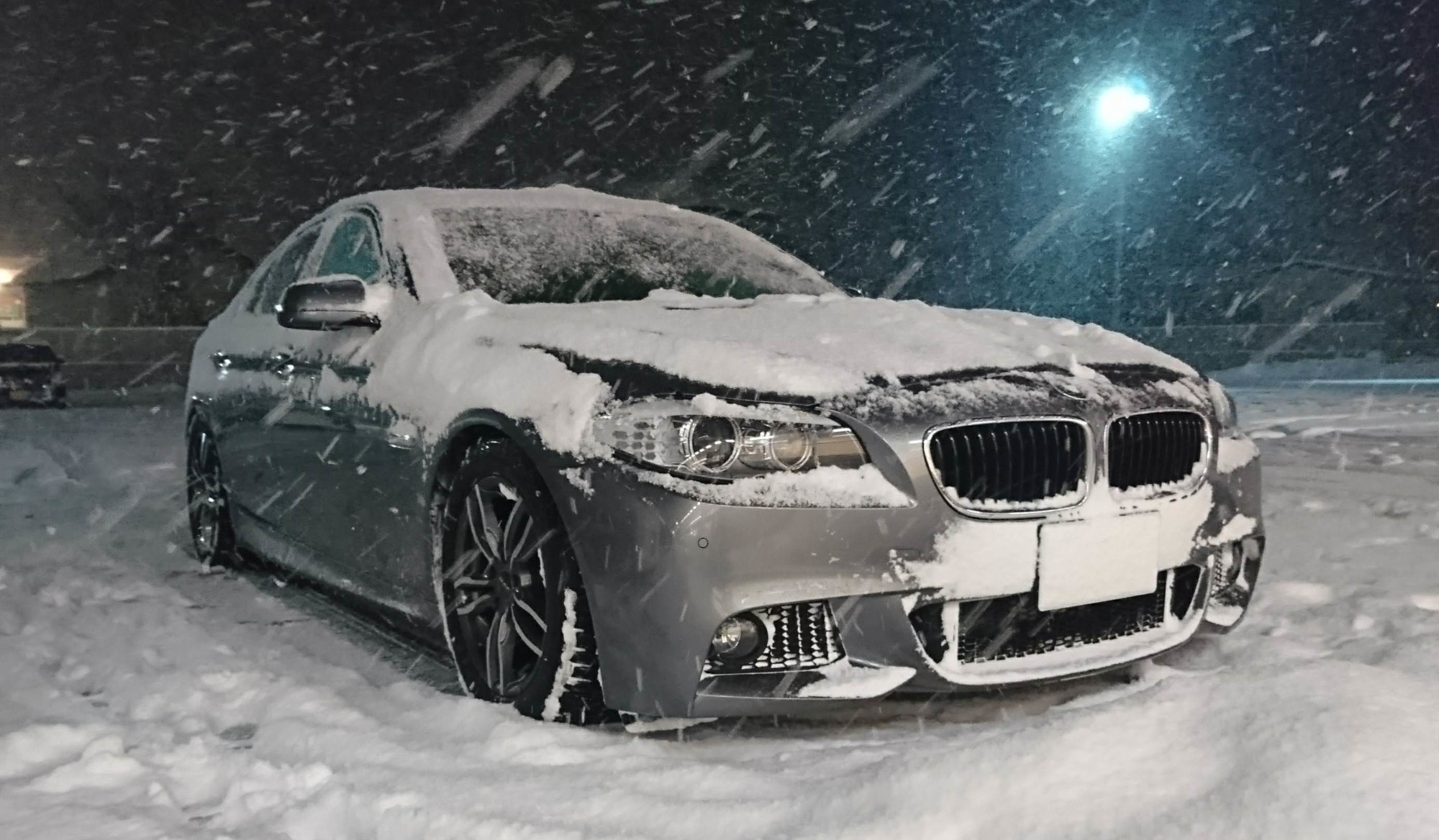 Bmwでスノードライブ 1 Frでも雪道ドライブに強いbmw 駆けて 遊んで また駆けて